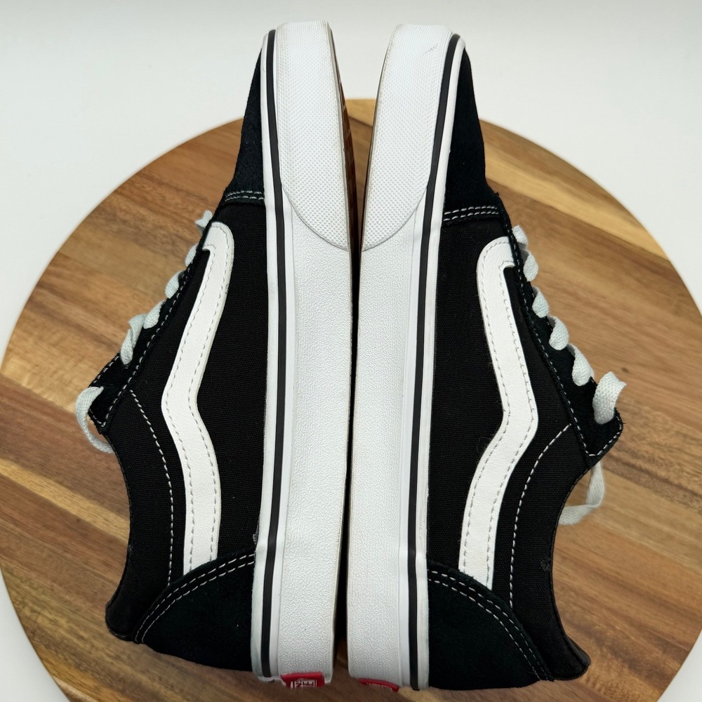 Vans Ward Low Top Sneakers Women's Size 7 1/2 Black White Suede Canvas 0609 - Picture 6 of 9